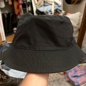 Zara black bucket hat